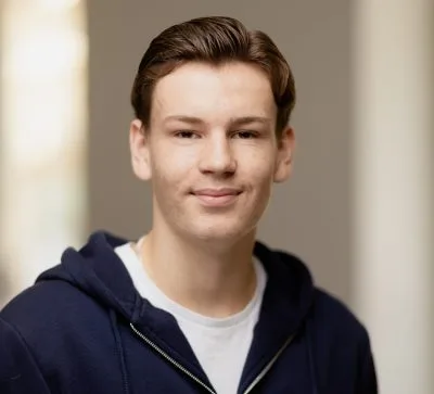 Porträttbild på Joel Pennervall.